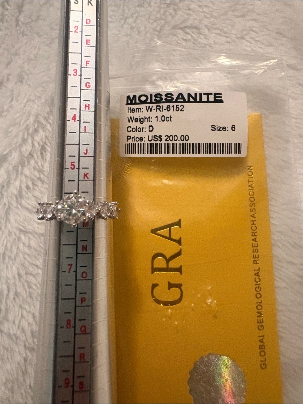 Sparkling Moissanite 5-Stone Silver Ring - Clear - Size 6